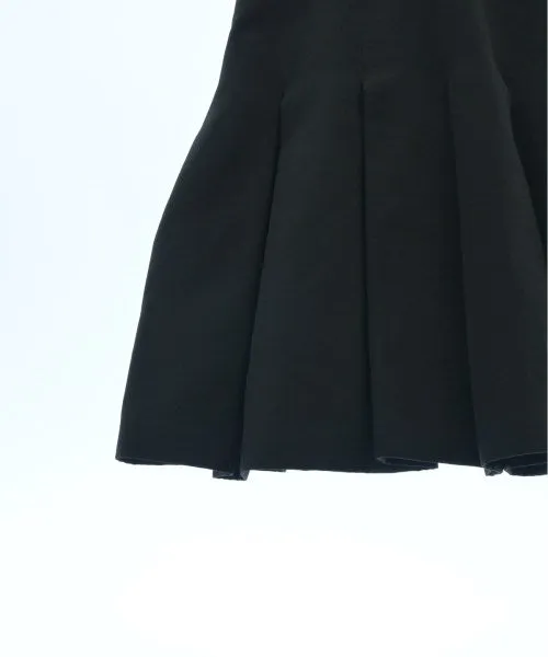 AULA Dresses