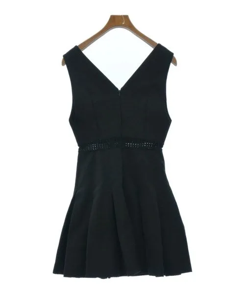 AULA Dresses