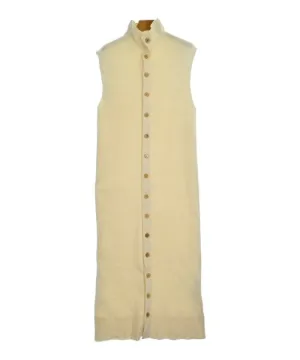 CABaN Dresses