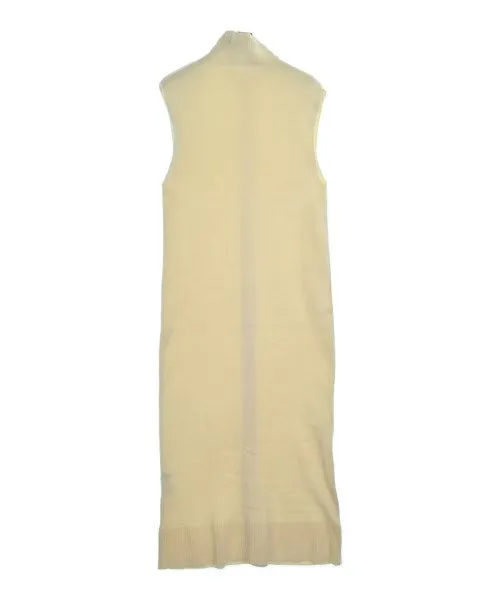 CABaN Dresses