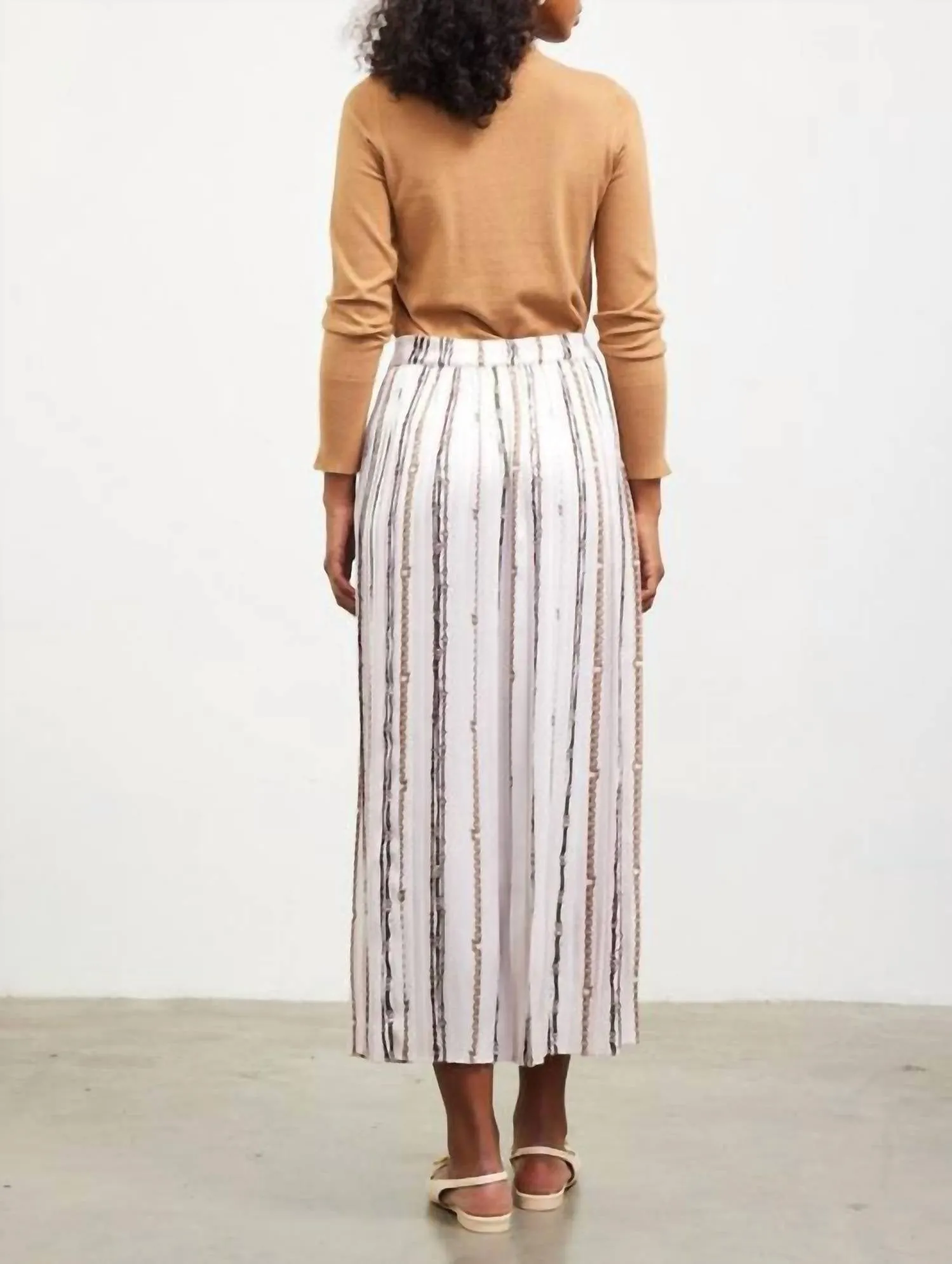 Chain Print Pleated Midi Skirt In Ivory/multi