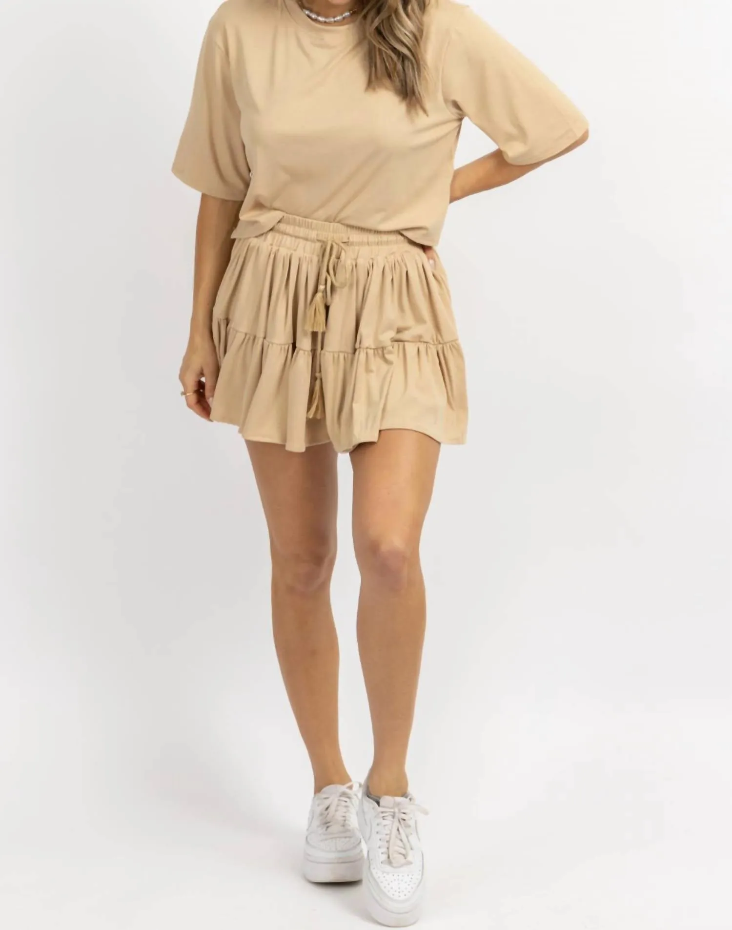 Crop   Tier Mini Skort Set In Taupe
