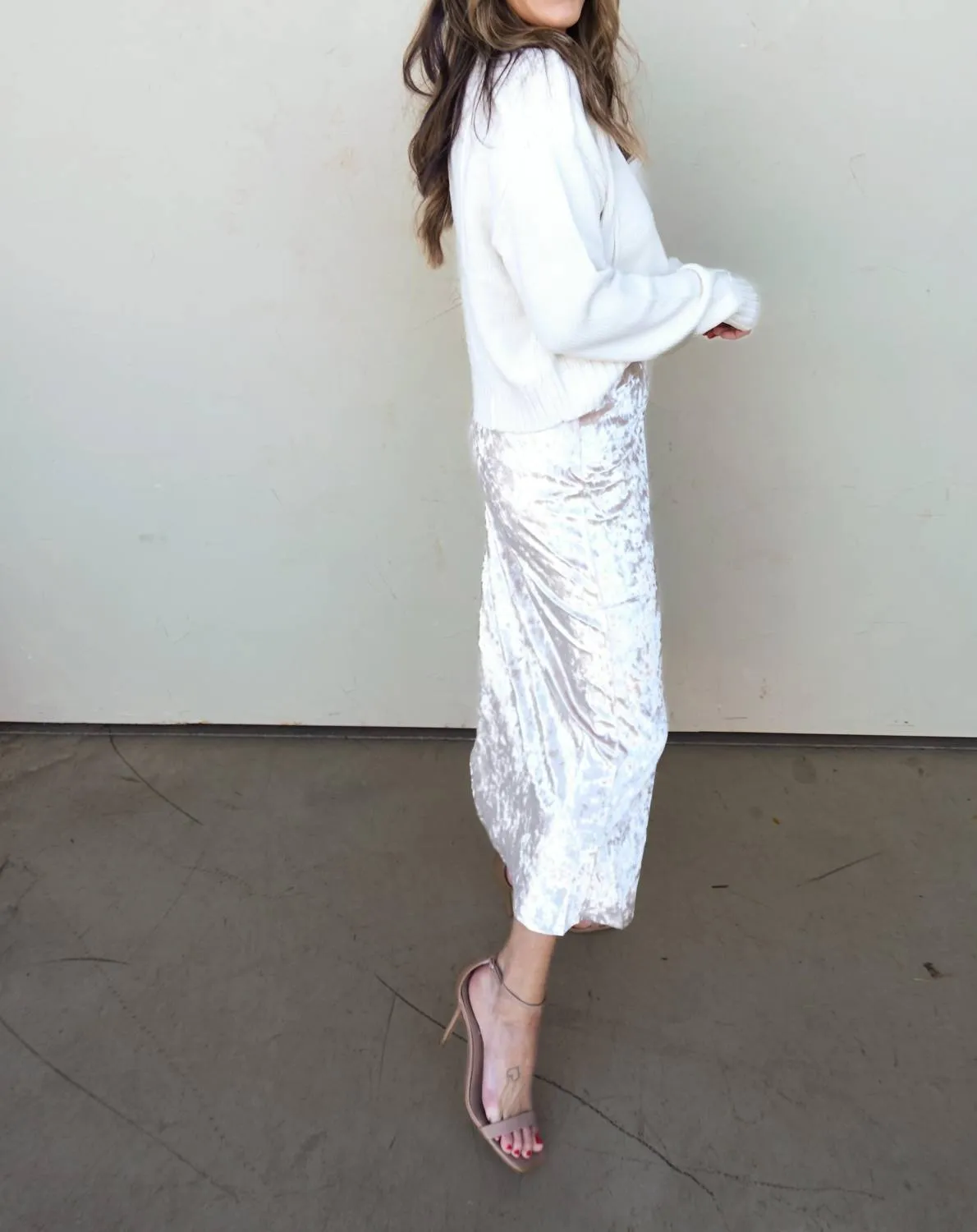 Crushed Velvet Midi Skirt In Champagne
