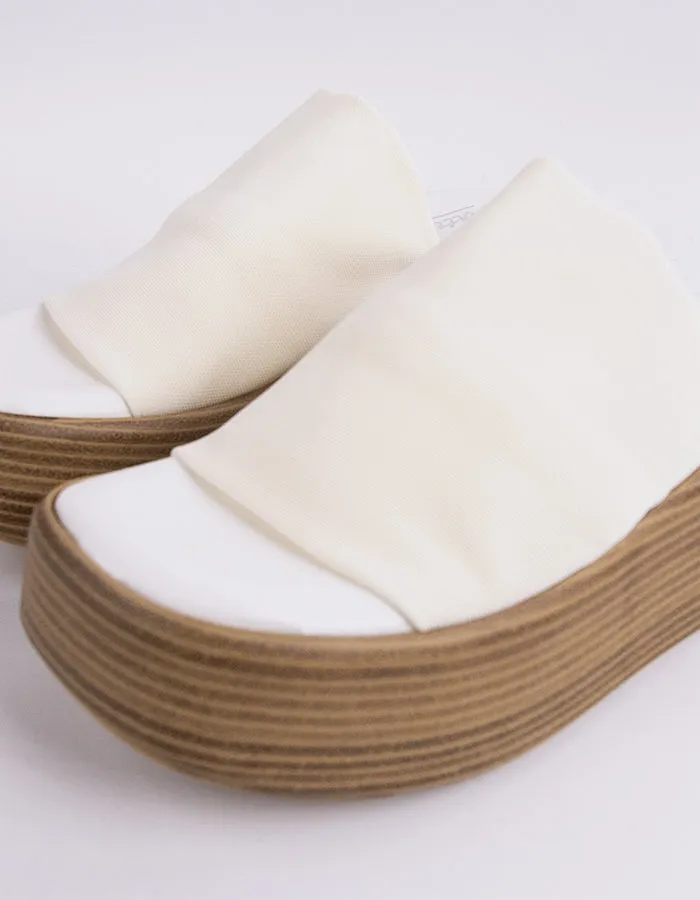 Dory White Lycra