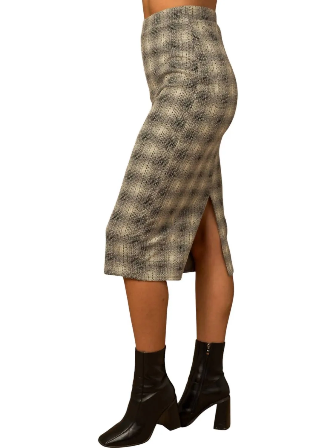 Elastic Waist Back Slit Plaid Midi Skirt In Black/ivory Plaid