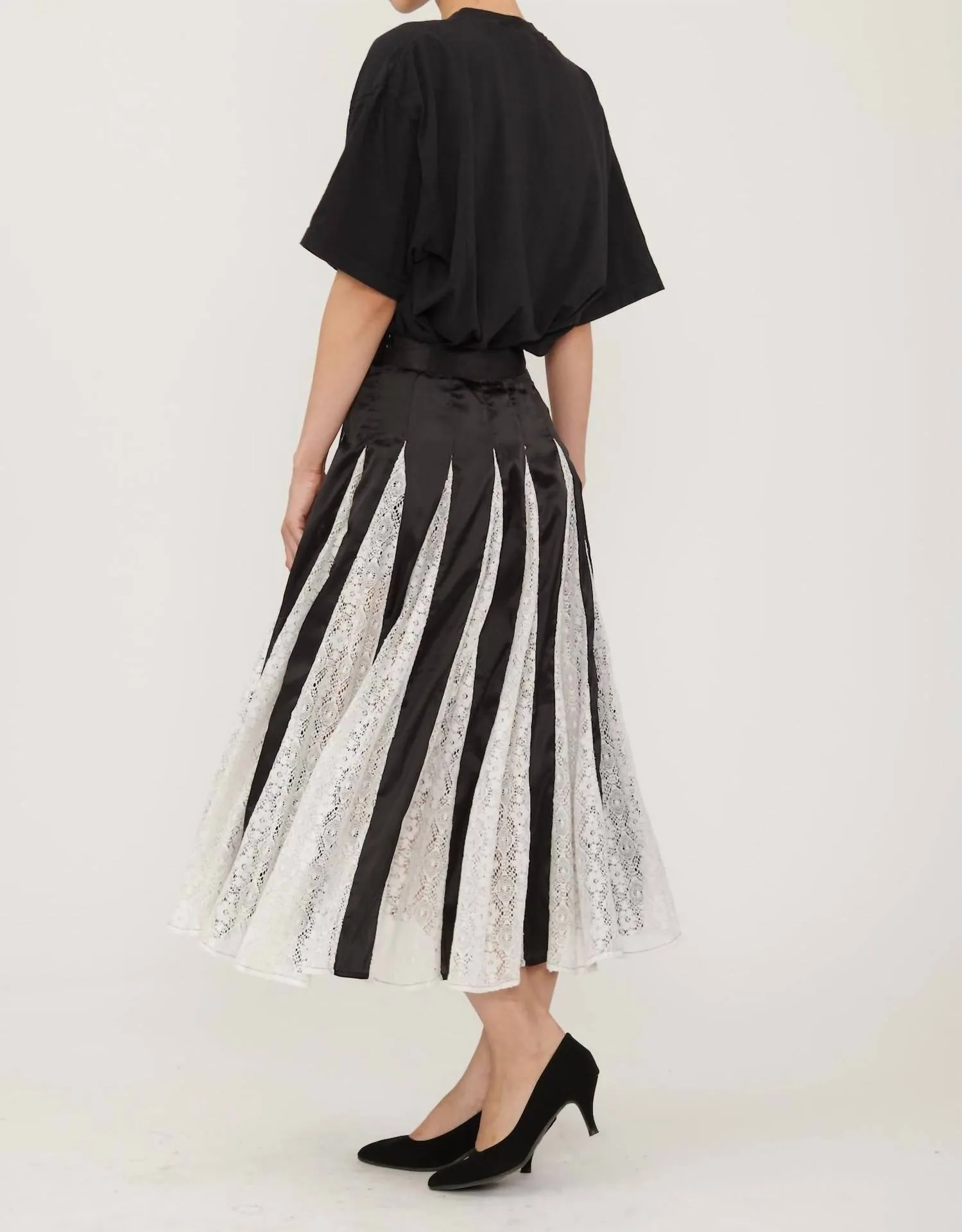 Freya Skirt In Black W/ Lace