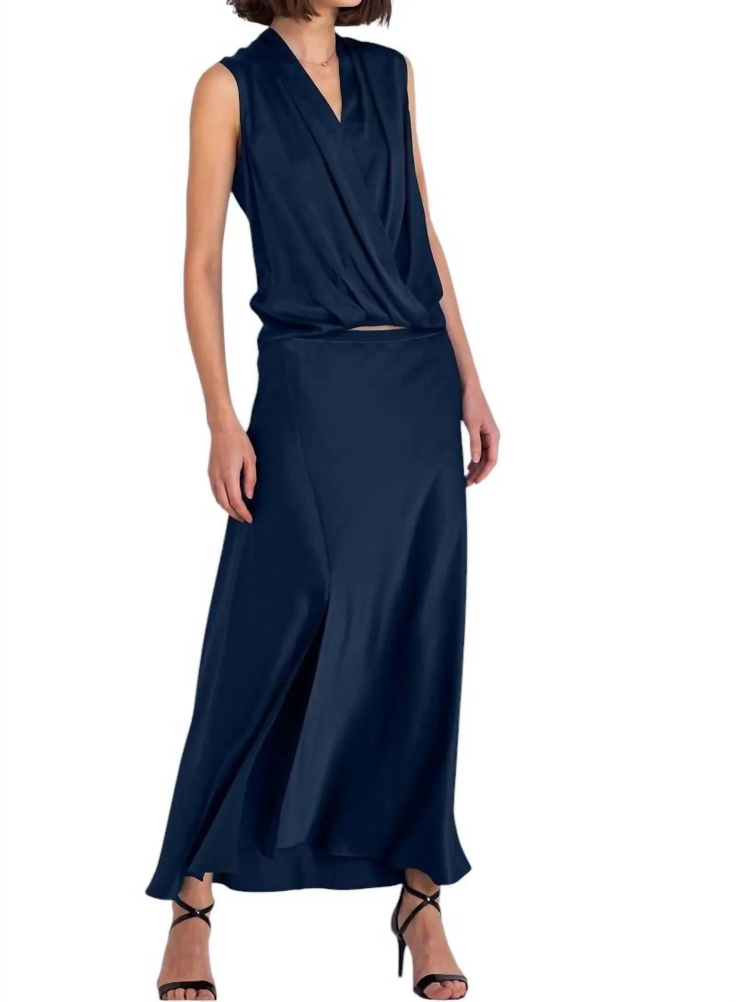 Go Slit The Difference Skirt In Storm
