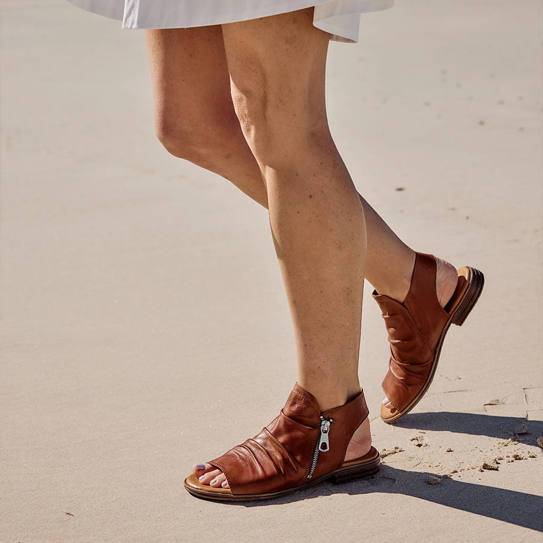 KAMI LEATHER ANKLE ZIP SANDALS