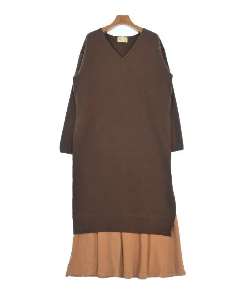 LB.03 Section Dresses