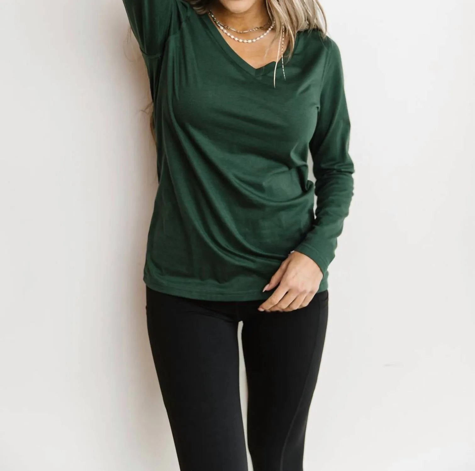 Lulu Long Sleeve V-Neck Top In Green
