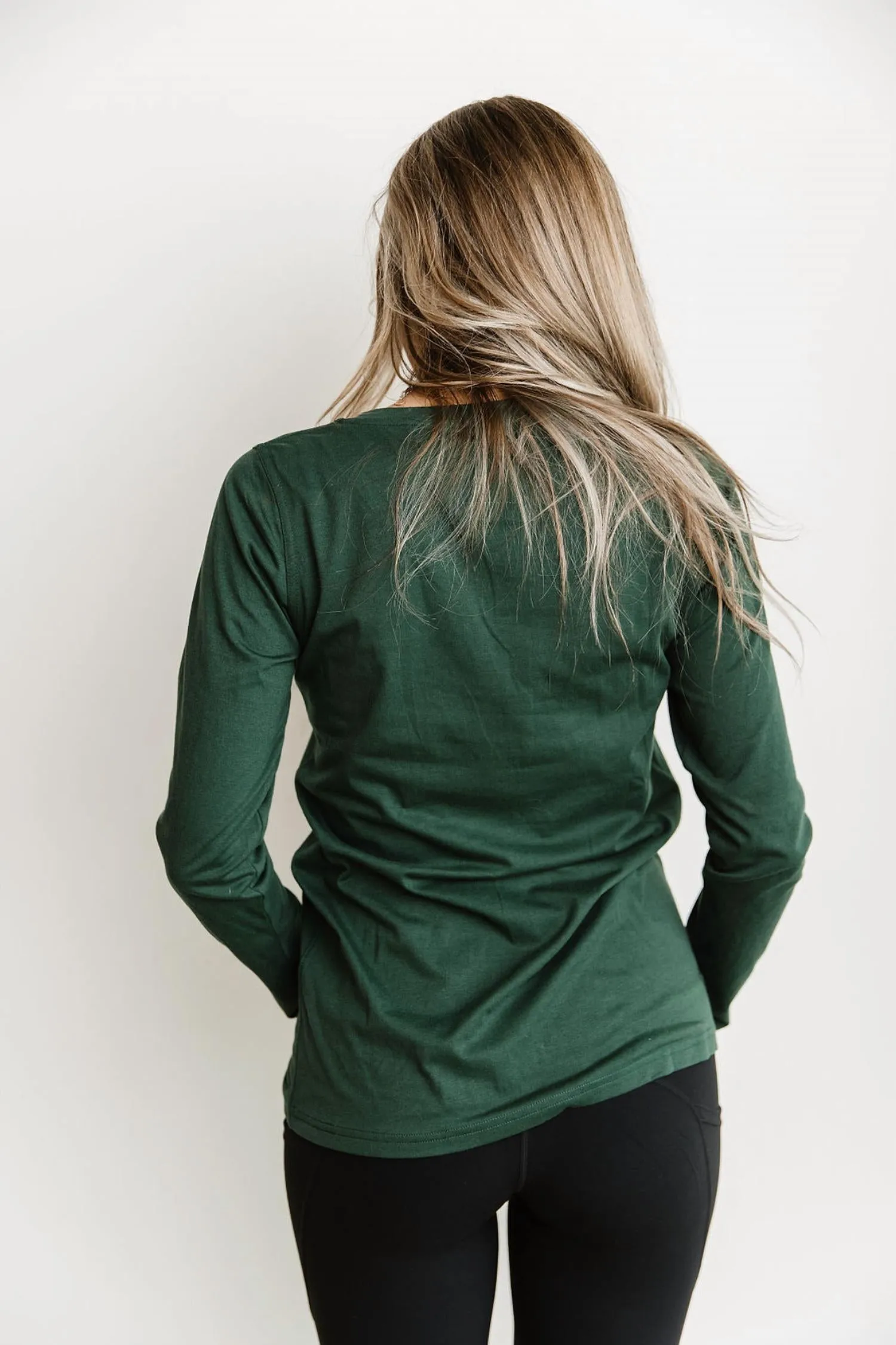 Lulu Long Sleeve V-Neck Top In Green