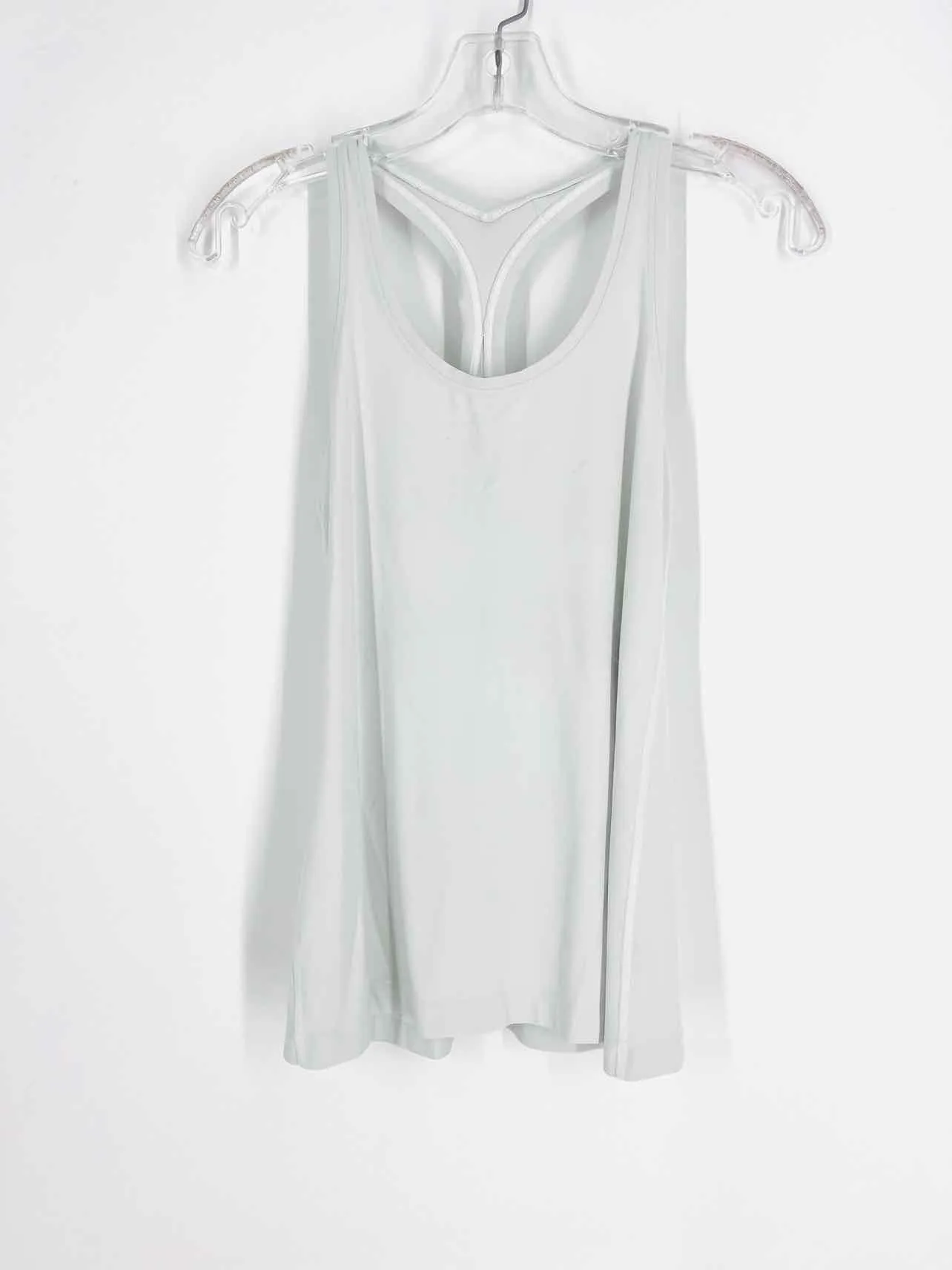 Lululemon Athletica Size M ? White Solid Activewear Top-Sleeveless