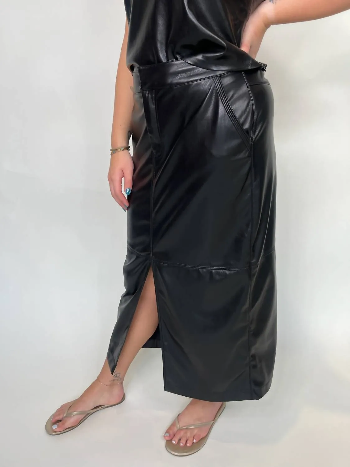 Marina Midi Skirt In Black