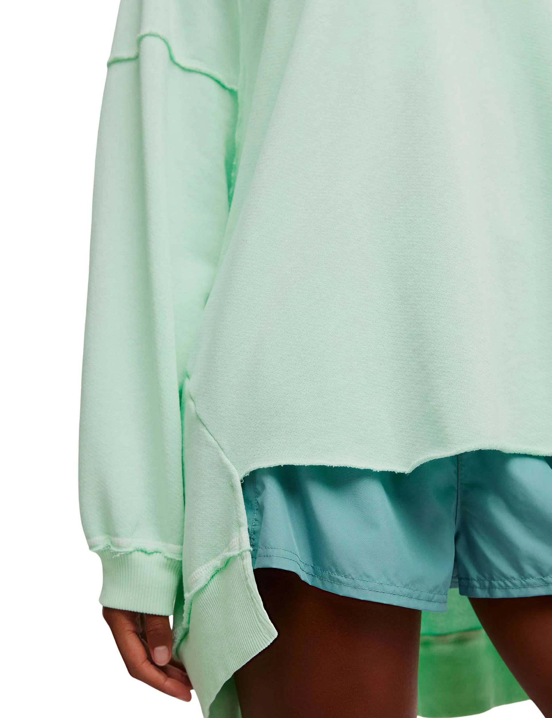 One To Beat Pullover - Pistachio