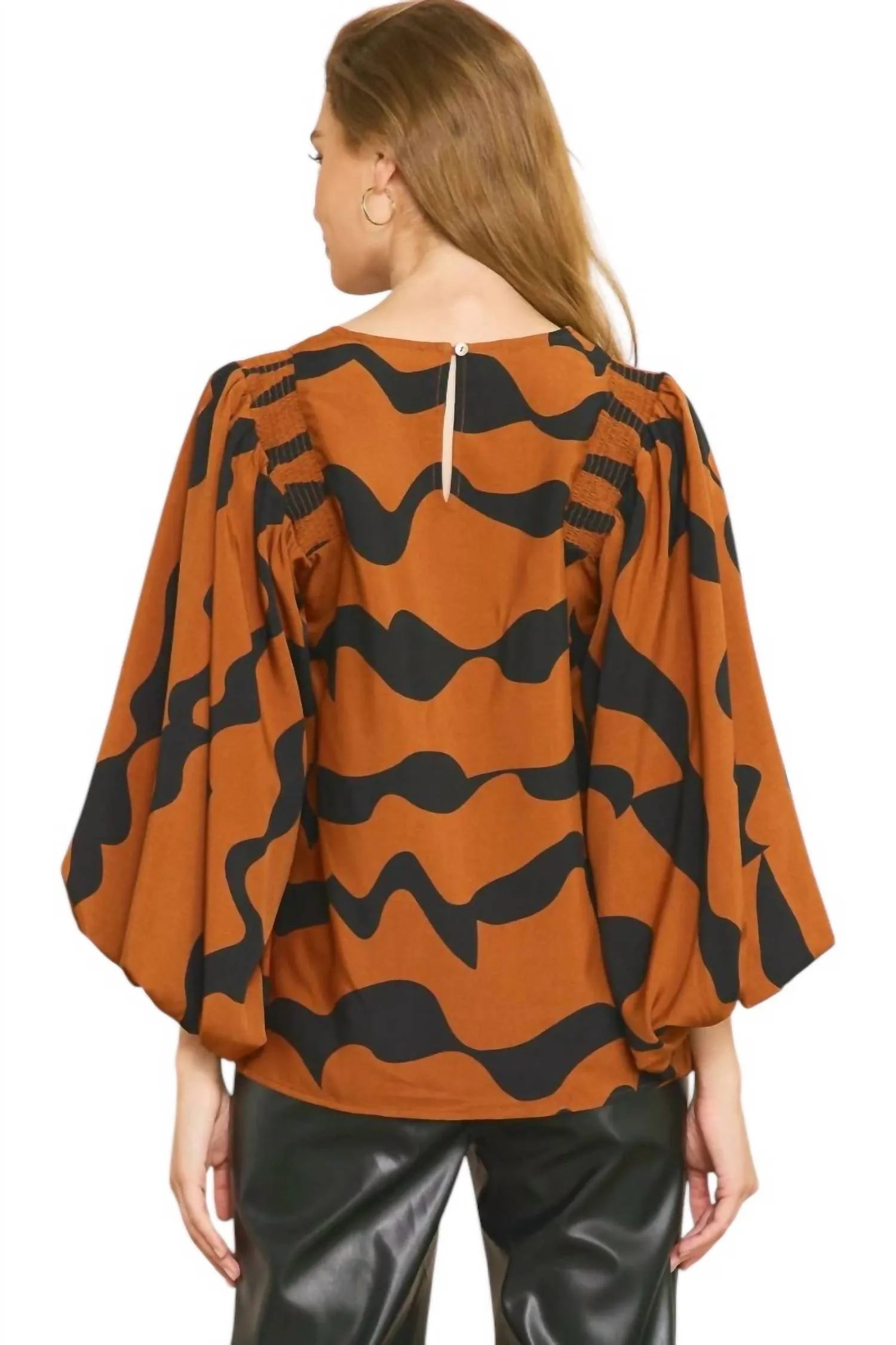 Printed Balloon Sleeve Top In Brown