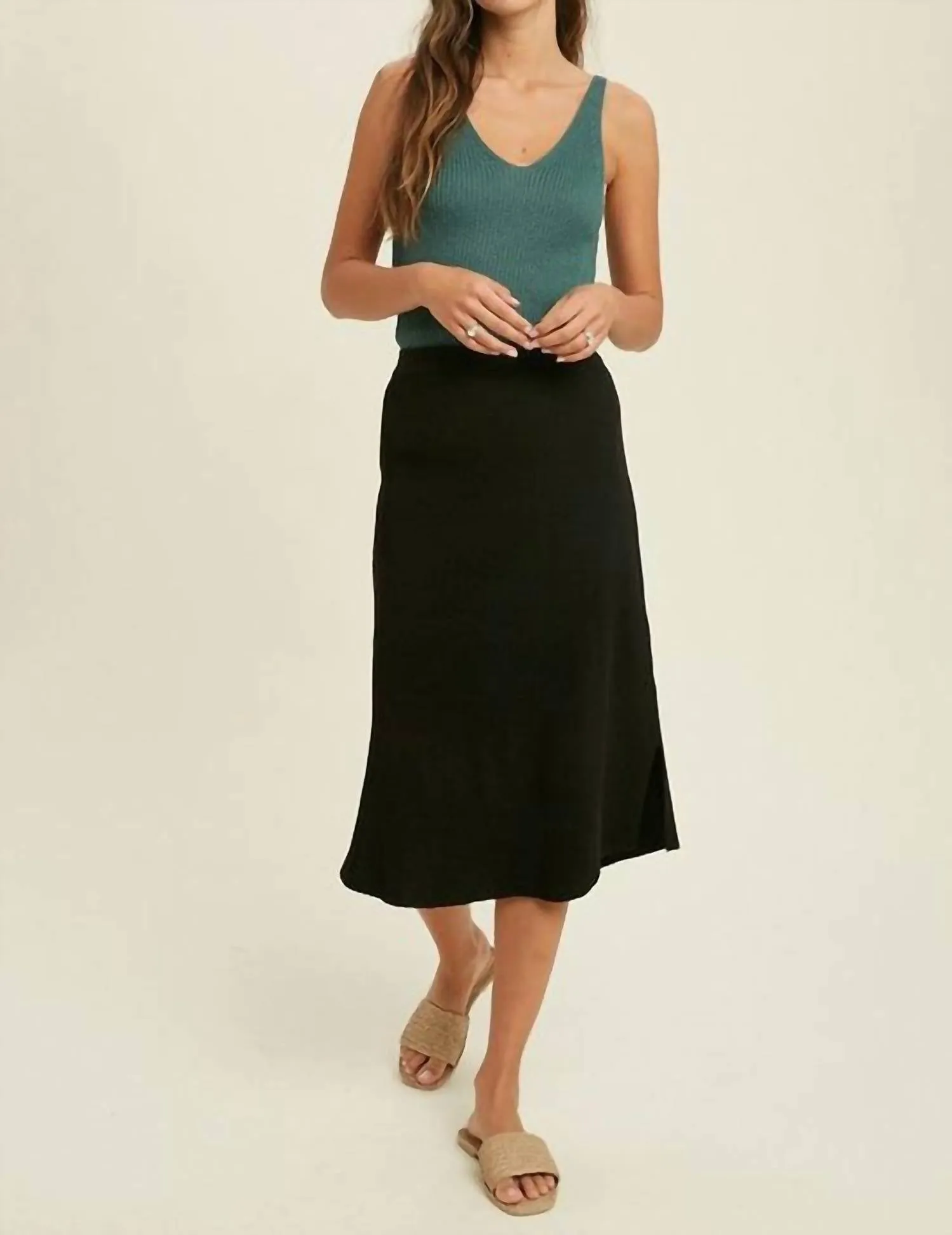 Ribbed Midi Sweater Skirt In Black