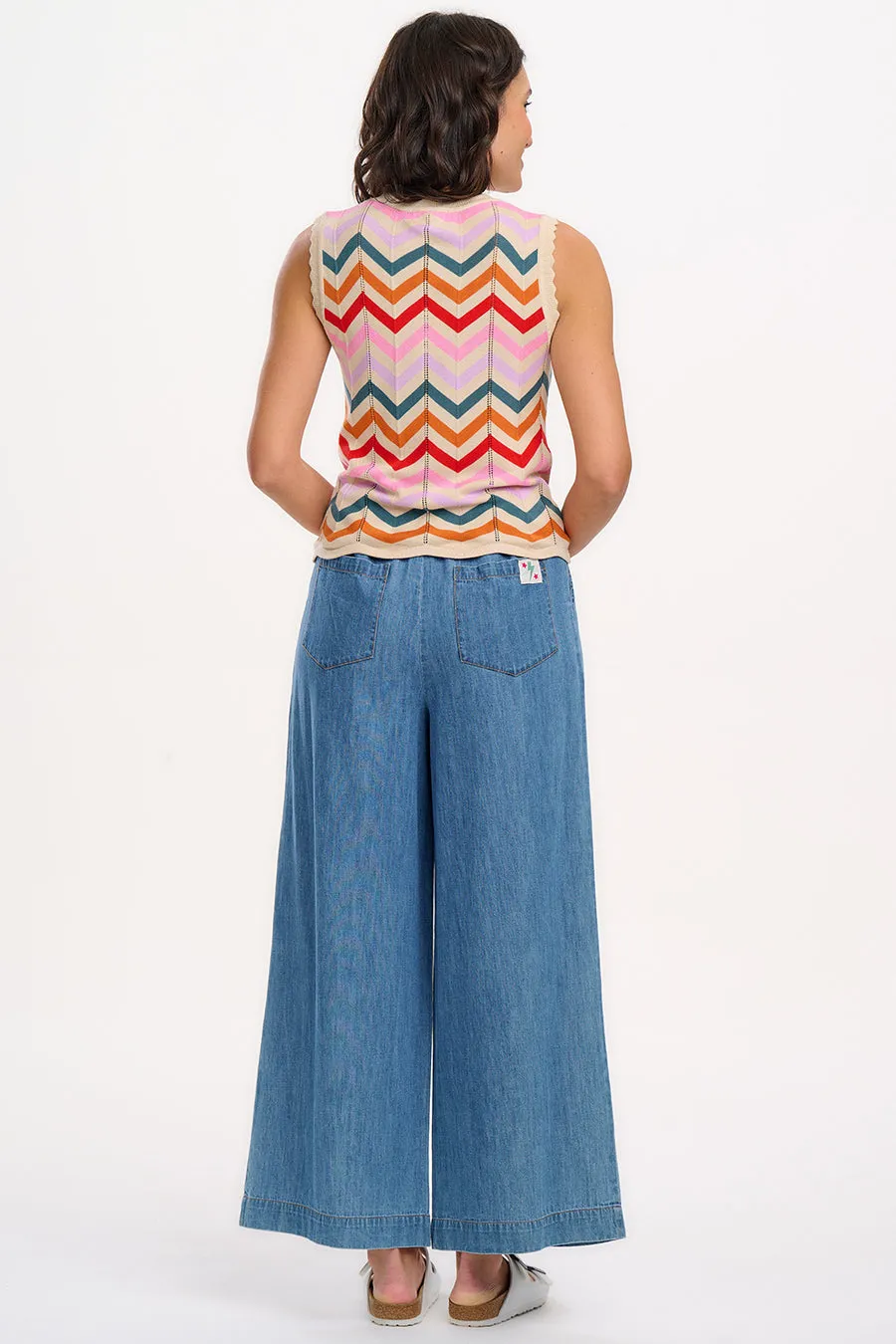 Rosy V-Neck Knit Vest in Cream Chevron