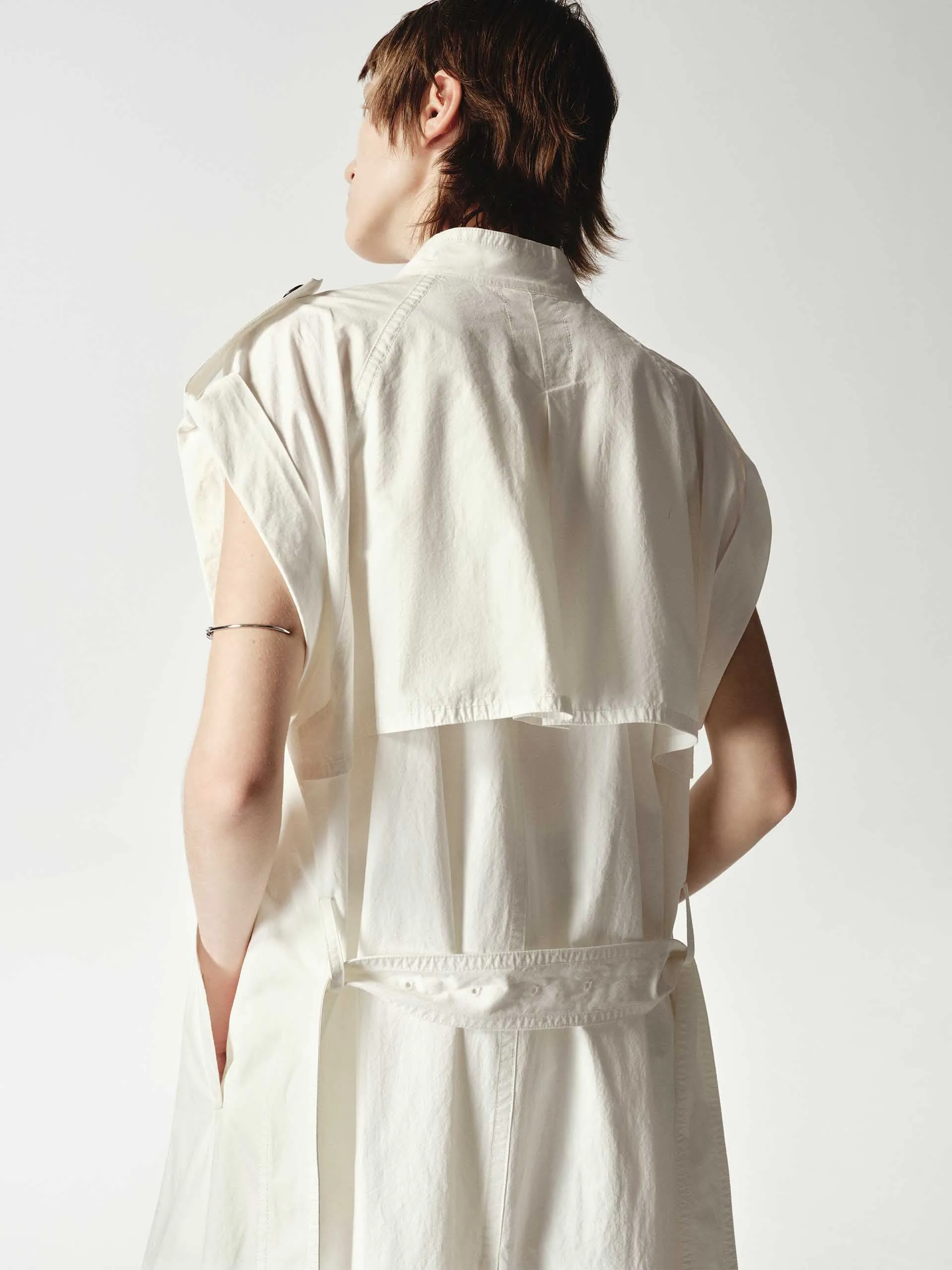 Sleeveless Back Slit Trench Coat