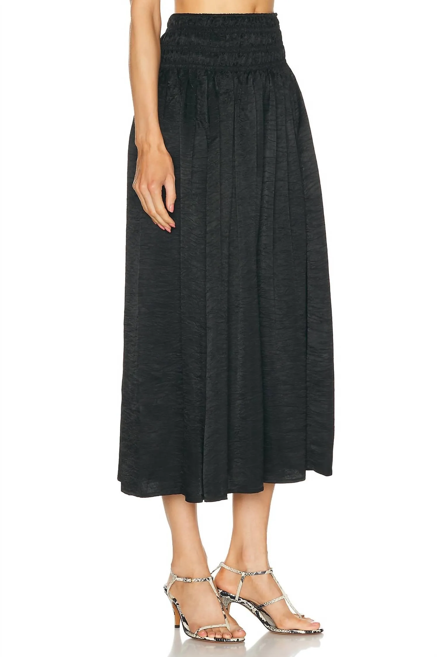 Textured Satin Smocked Skirt In Blk