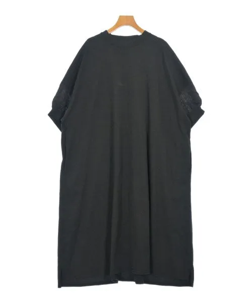 UNIVERSAL SEVEN Dresses