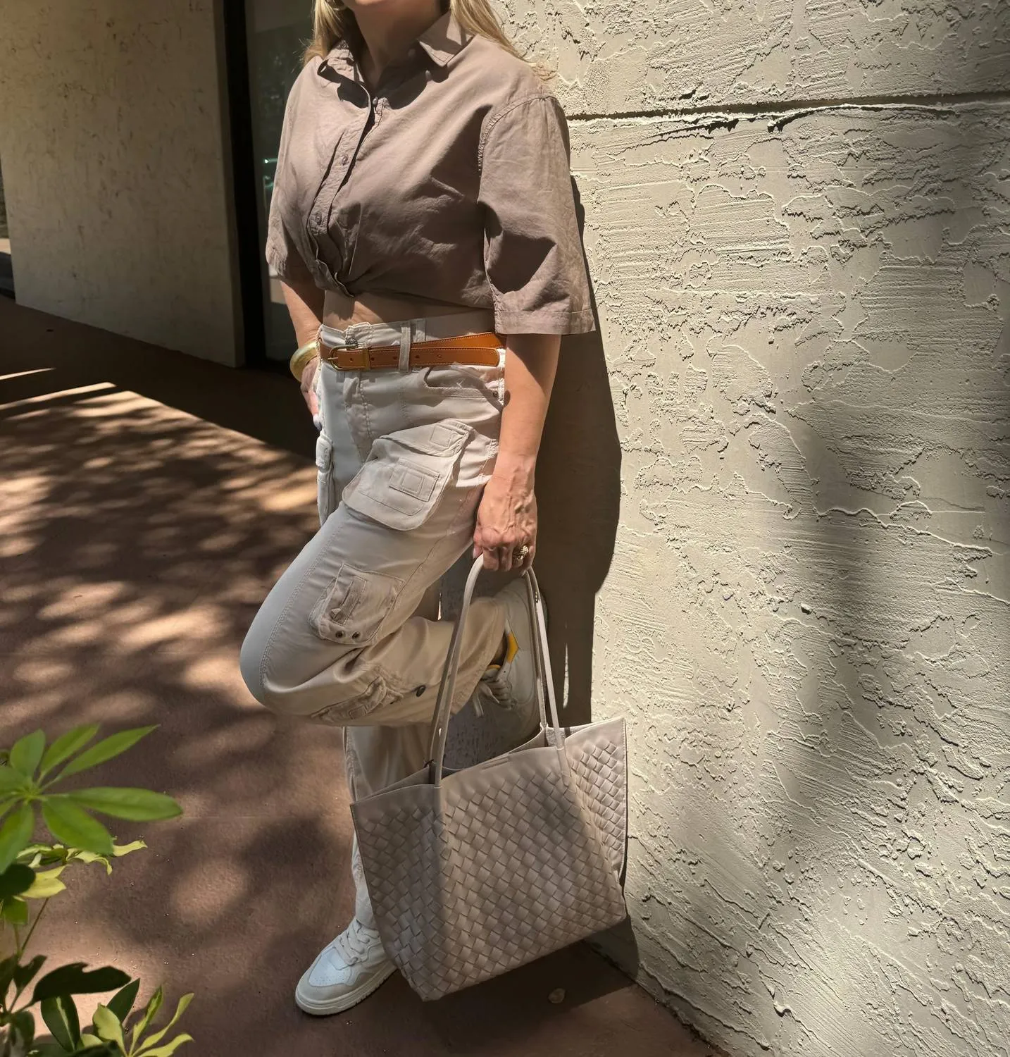Voile Short Sleeve Cropped Twist Shirt In Twig