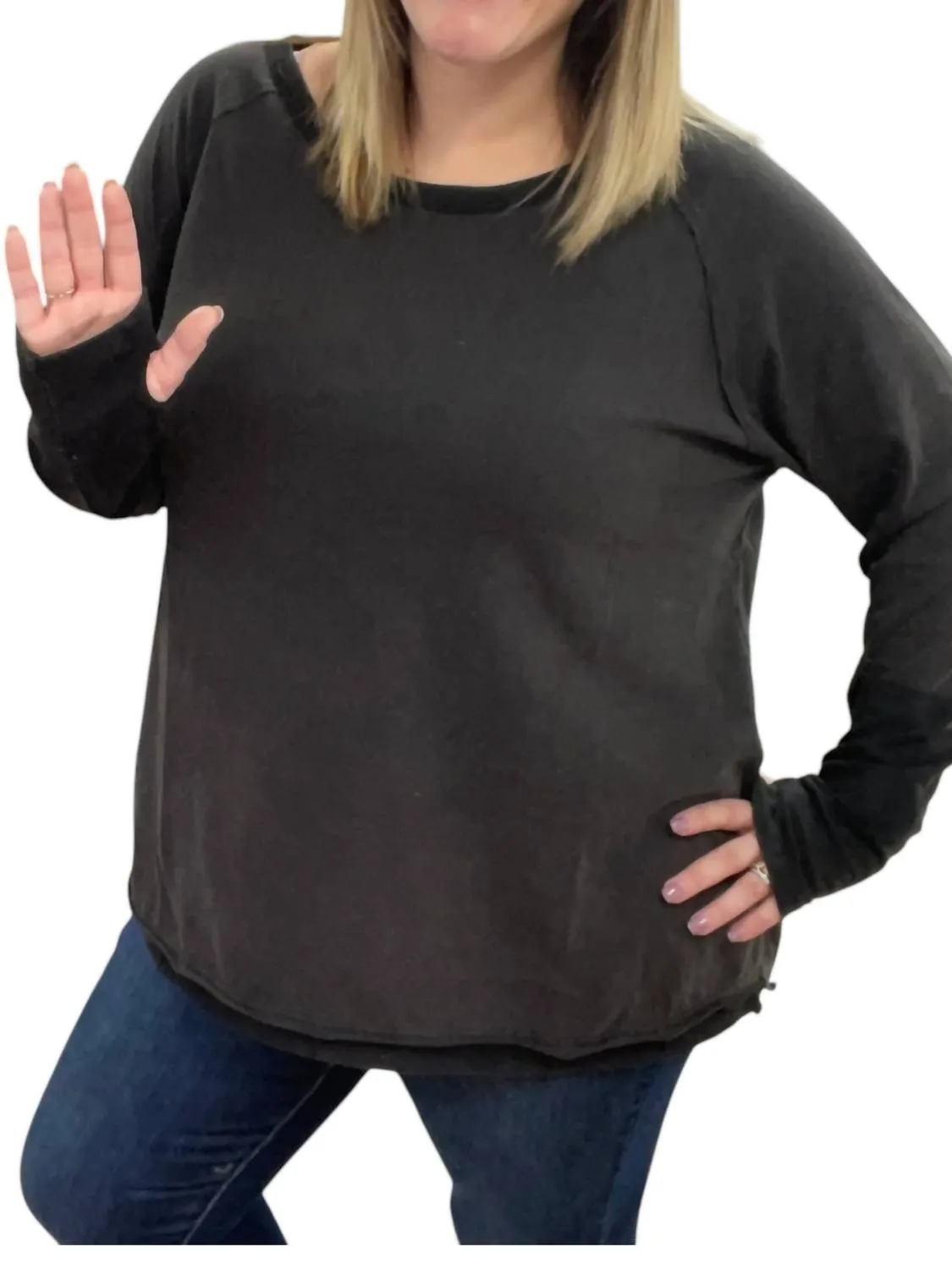 Washed Thumb Hole Top In Black