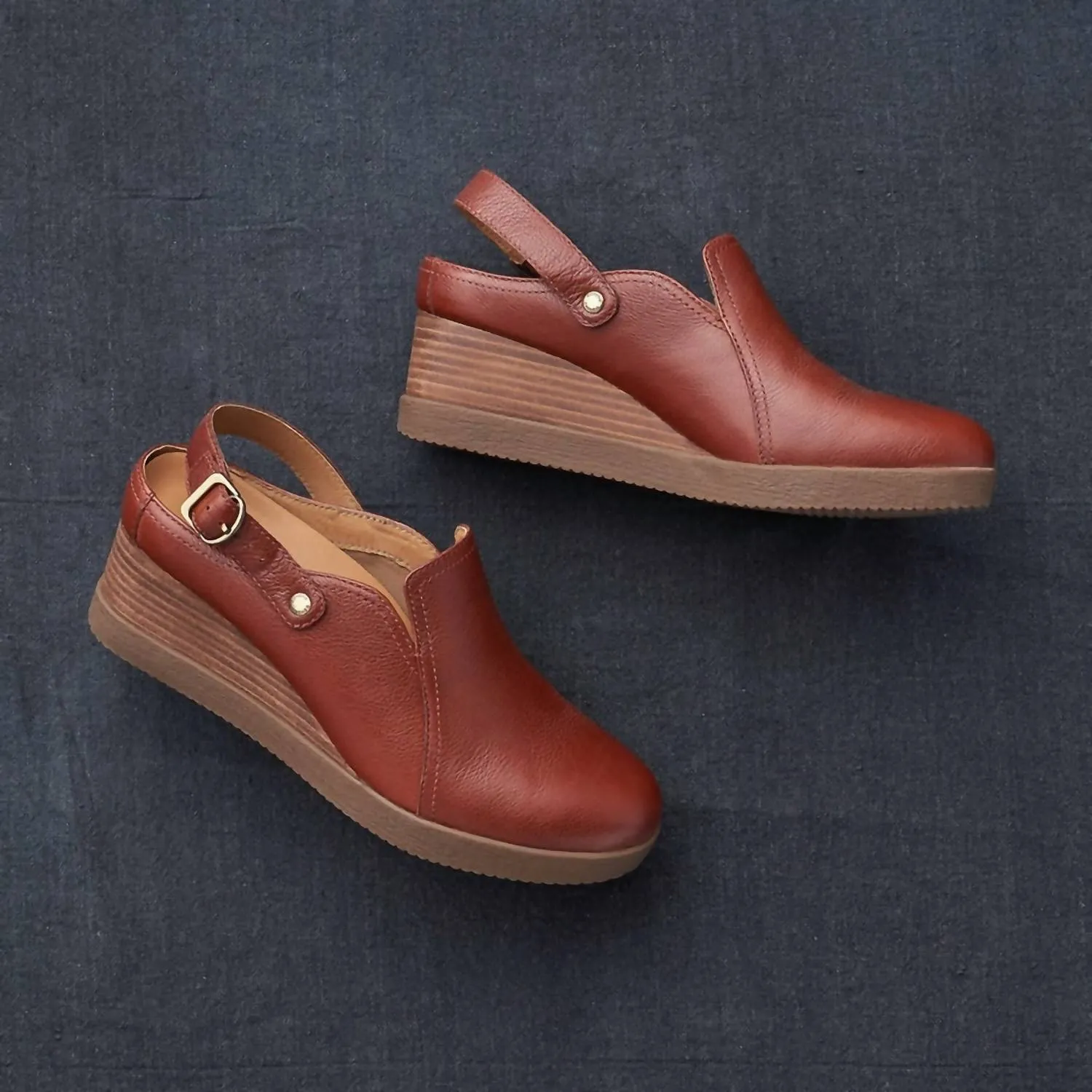Women Sheridan Waterproof Wedge In Brick